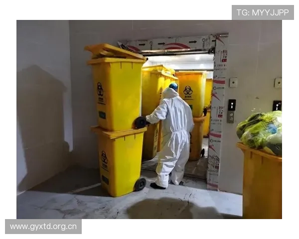 挖掘机医废处置中心掩埋作业